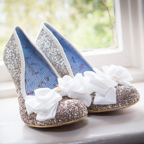 Bien choisir ses chaussures pour l’ouverture de bal : nos conseils pour éviter les faux pas !